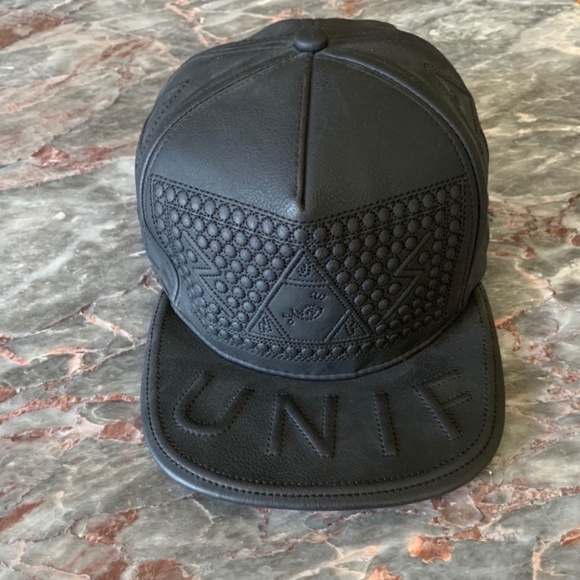 UNIF RARE Hat - Picture 1 of 4